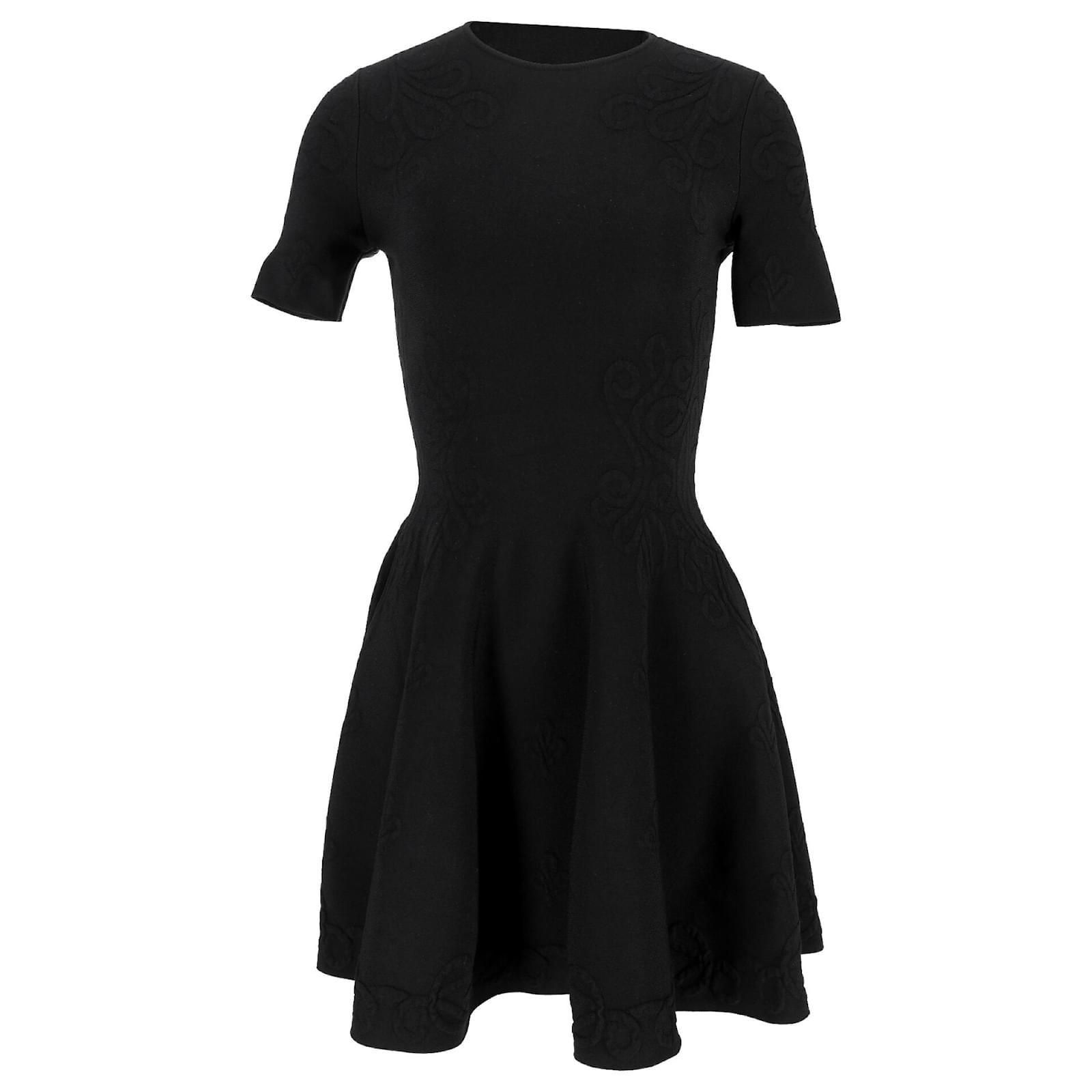 Alexander McQueen Fit And Flare Mini Dress in Black Viscose Cellulose fibre  ref.3077347 - Joli Closet
