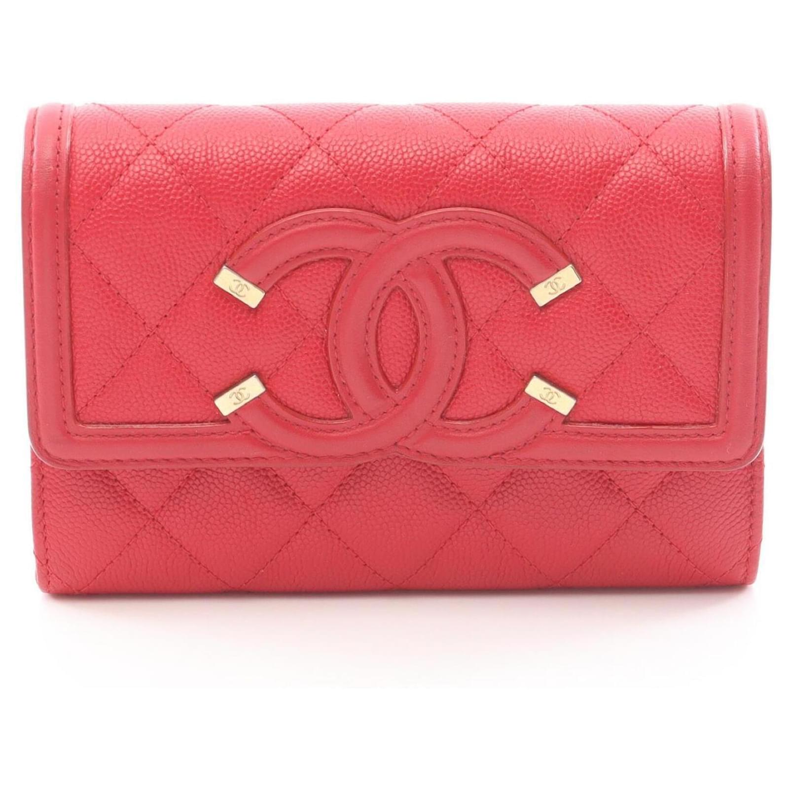 Chanel CC Filigree Matelassé Bi-fold Wallet Red ref.3136176 - Joli