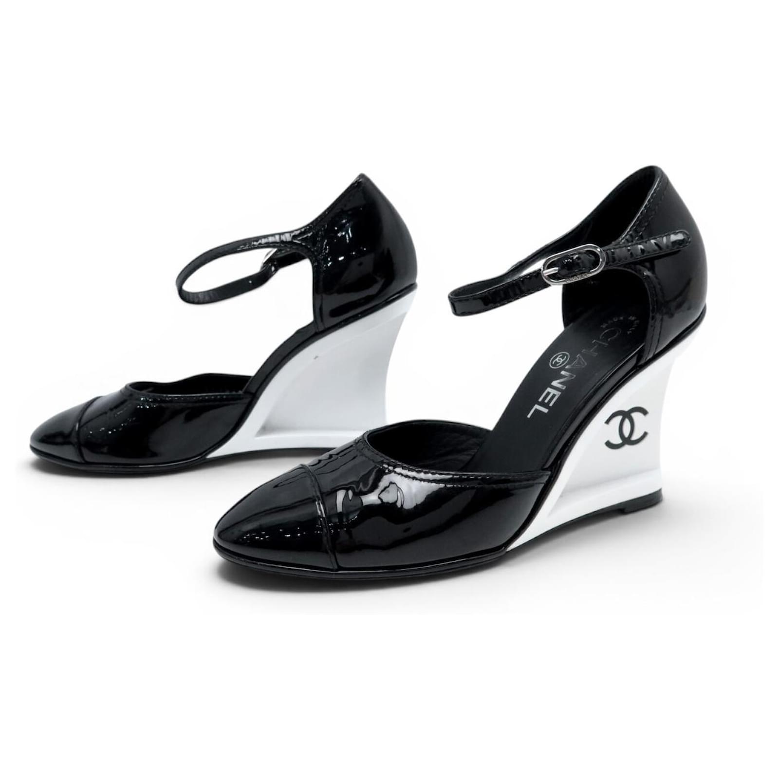 CHANEL WEDGE SANDALS G37869 37 IN BLACK PATENT LEATHER ref