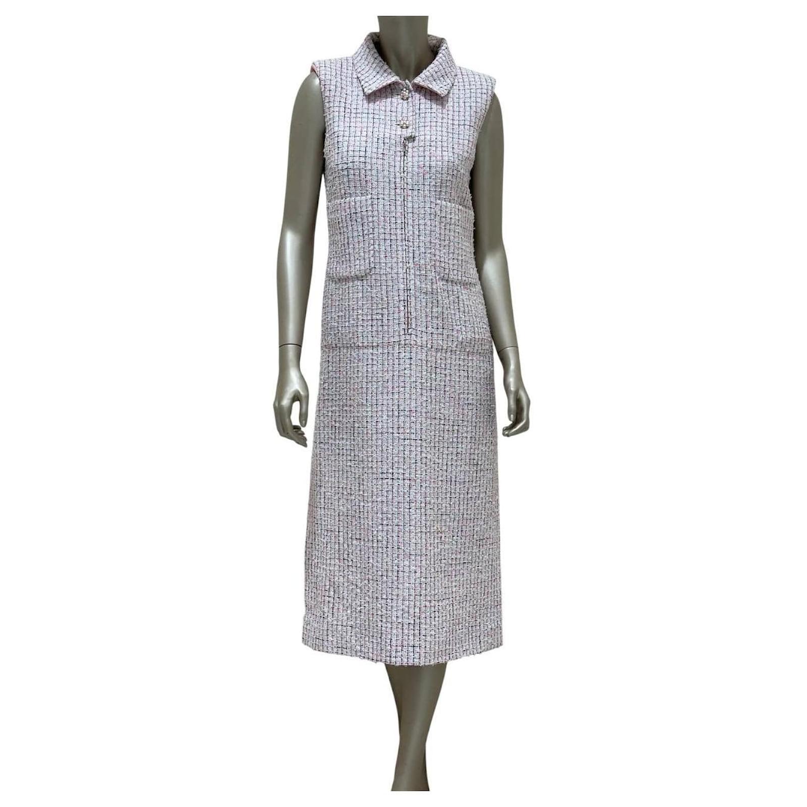 chanel tweed dress white Vintage White/Cream Pleated Skirt AW2015 Size 38 The Chanel Tweed Sequence Dress Chanel CHANEL Tweed Short Sleeve